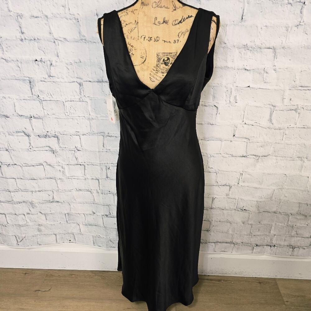 Bymorel dress Sz M black sleeveless cocktail party open back v neck A22